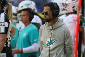 3 Reasons Mike McDaniel Could Be the First Coach Fired in the 2025 NFL Season