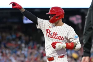 Dodgers vs Phillies MLB Playoff Prediction, Prop Bets & Parlay Picks for Monday, 10/6 Back Dodgers ML, Castellanos to Go Hitless