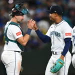 Blue Jays Put a Chokehold on the Yankees, Mariners Knot Series