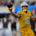Vikings vs Chargers Prediction, TNF Picks and Odds for NFL Week 8: We Love L.A. to Cover