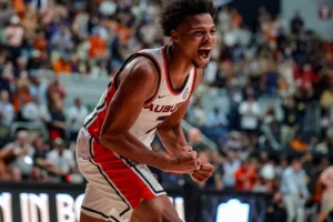 Auburn vs Arizona Prediction, College Basketball Player Props and Best Bets Saturday, December 6