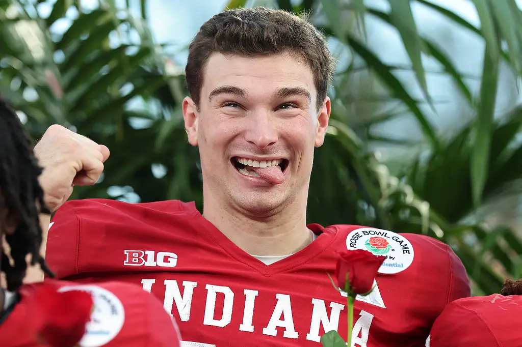 7 Things You Must Know About Indiana QB Fernando Mendoza