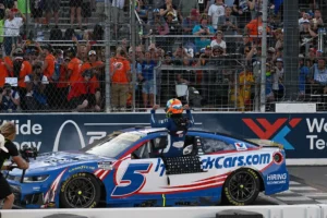 Hollywood Casino 400 Picks, Predictions and NASCAR Prop Bets for Sunday, September 27